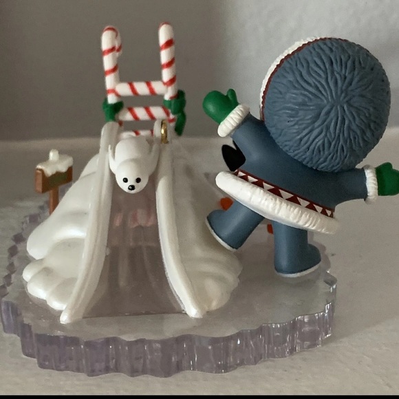 2004 Hallmark Frosty Friends 25th in Series Slippery Slide Keepsake Ornament - Picture 4 of 9